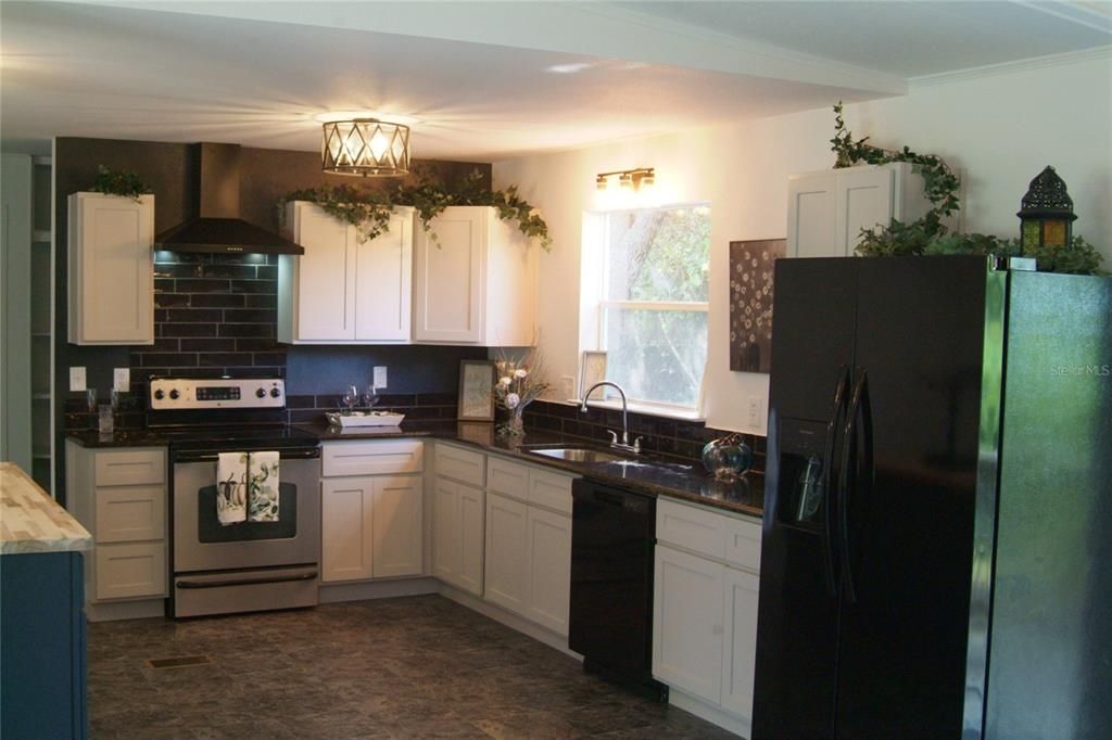 Kitchen with Real Wood Cabinets