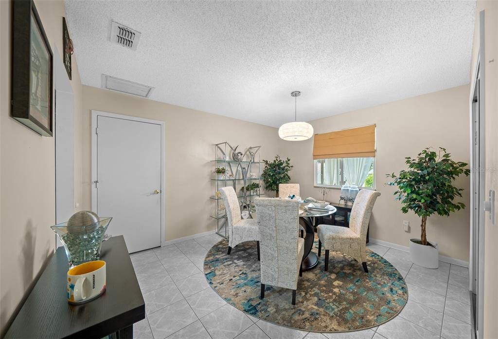 For Sale: $239,900 (2 beds, 2 baths, 1417 Square Feet)