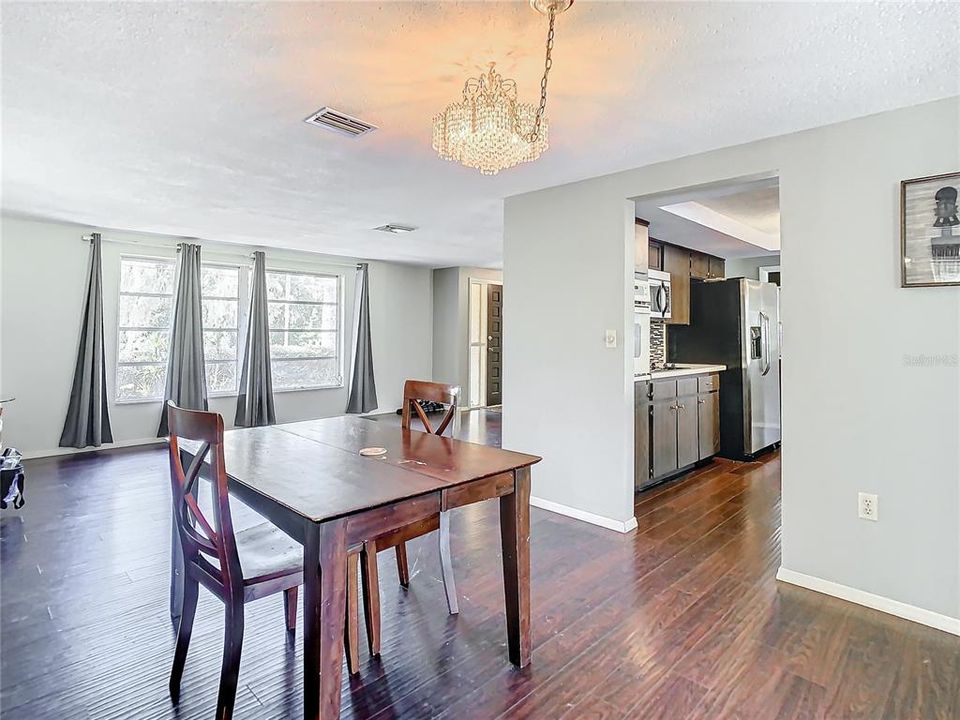 For Sale: $419,000 (2 beds, 2 baths, 1653 Square Feet)