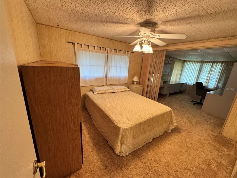 For Sale: $139,700 (2 beds, 2 baths, 1065 Square Feet)