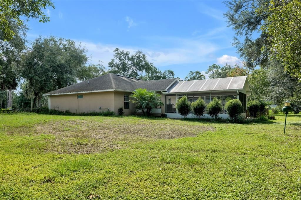 For Sale: $499,000 (4 beds, 2 baths, 1738 Square Feet)