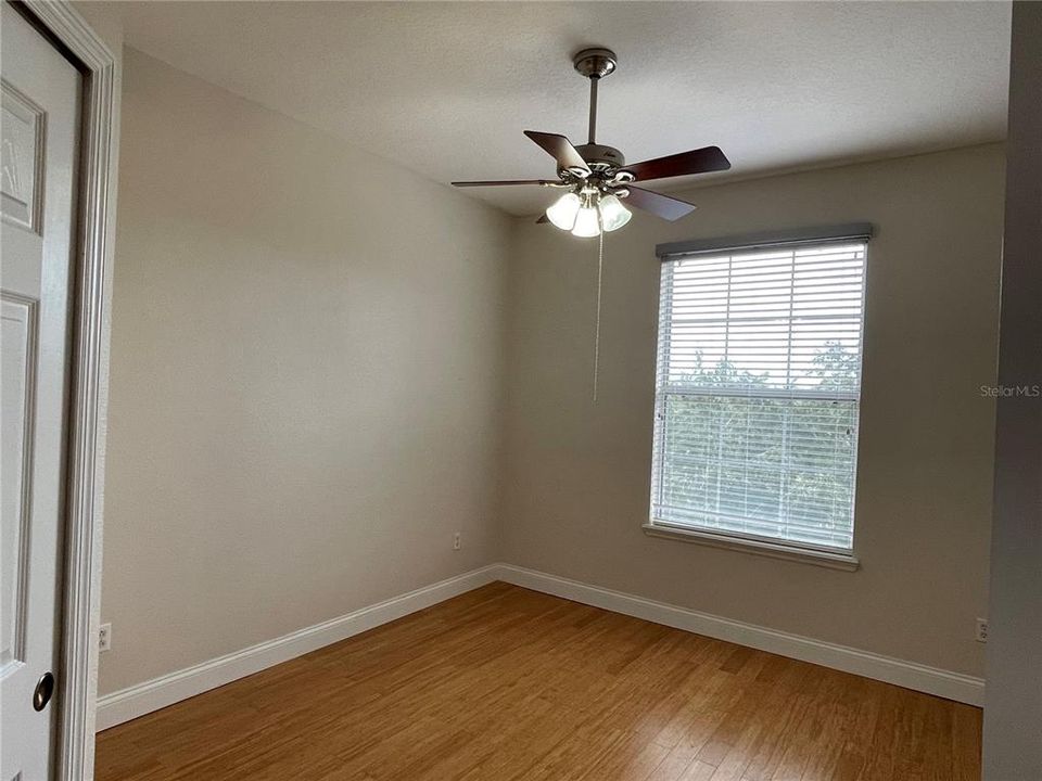 For Rent: $2,100 (3 beds, 2 baths, 1442 Square Feet)