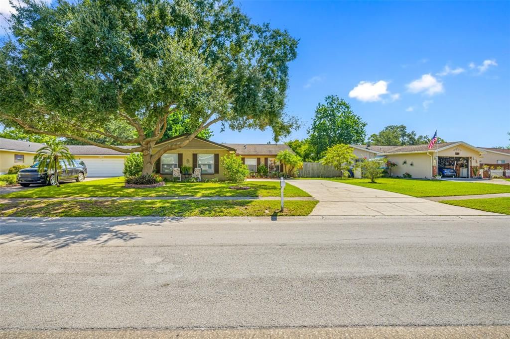 For Sale: $450,000 (3 beds, 2 baths, 1238 Square Feet)