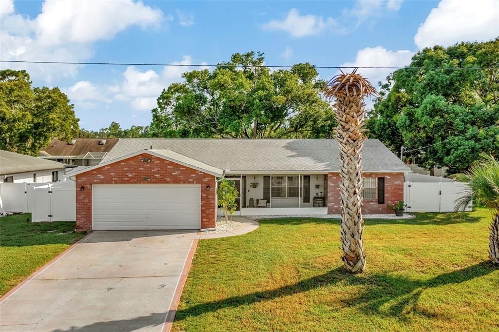 For Sale: $315,000 (3 beds, 2 baths, 1432 Square Feet)