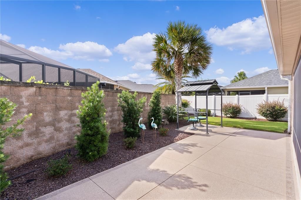 Active With Contract: $665,000 (3 beds, 2 baths, 1851 Square Feet)