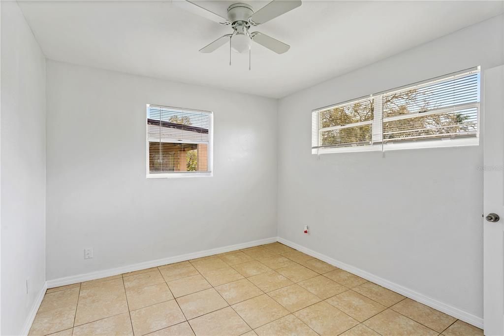 For Sale: $239,500 (3 beds, 2 baths, 1168 Square Feet)