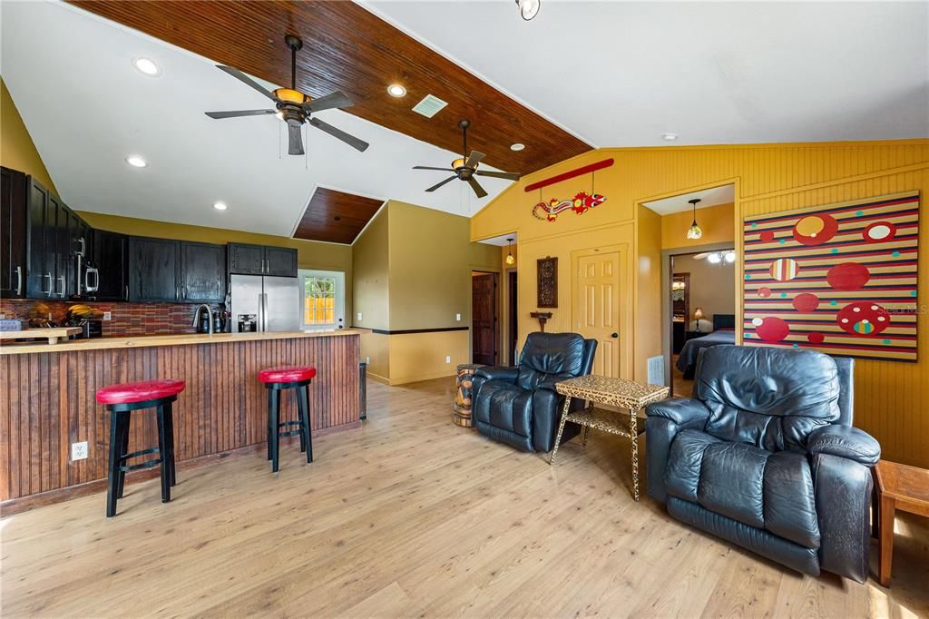 For Sale: $479,000 (2 beds, 2 baths, 1300 Square Feet)