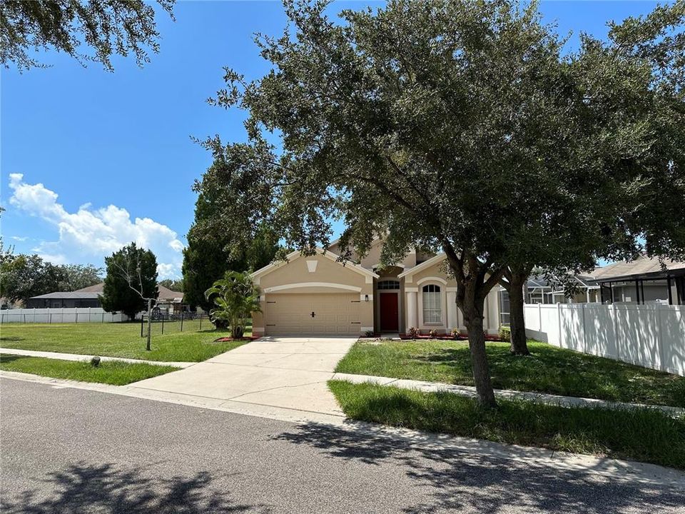 For Sale: $385,900 (4 beds, 2 baths, 2060 Square Feet)