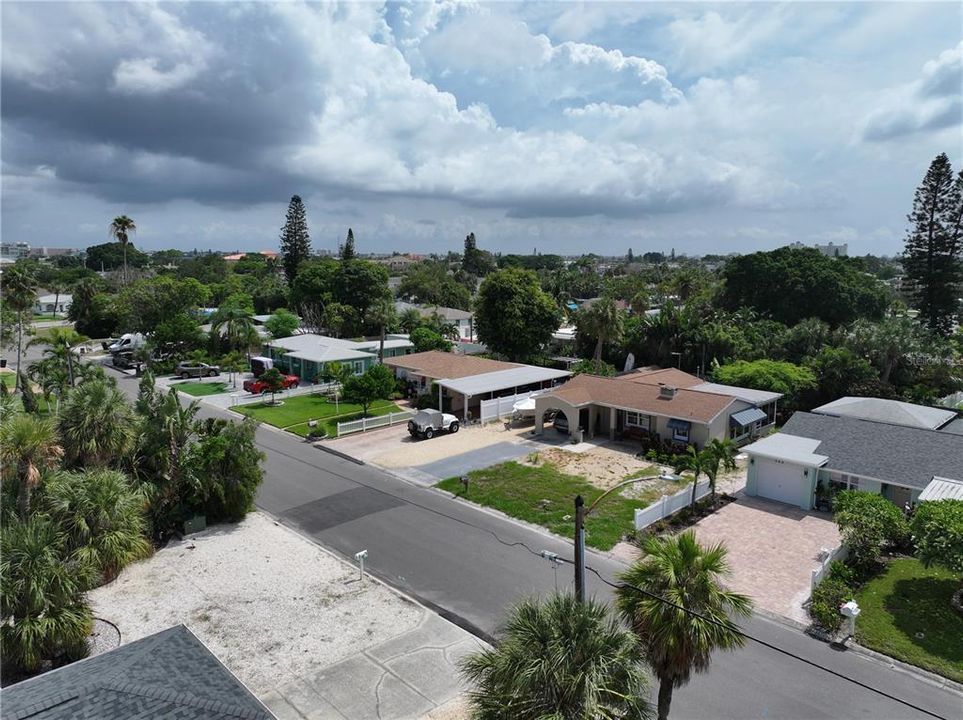 For Sale: $2,599,900 (3 beds, 3 baths, 3052 Square Feet)