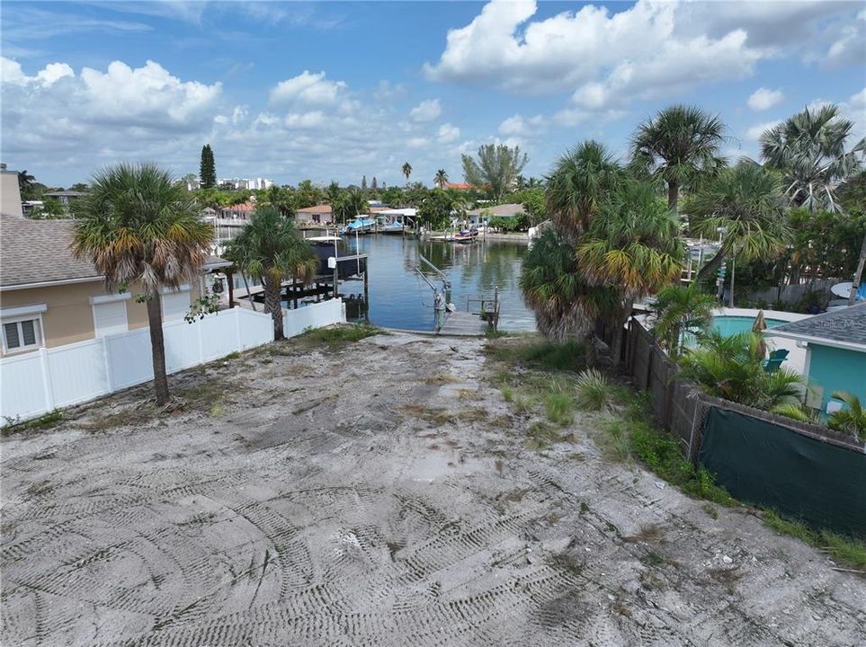 For Sale: $2,599,900 (3 beds, 3 baths, 3052 Square Feet)