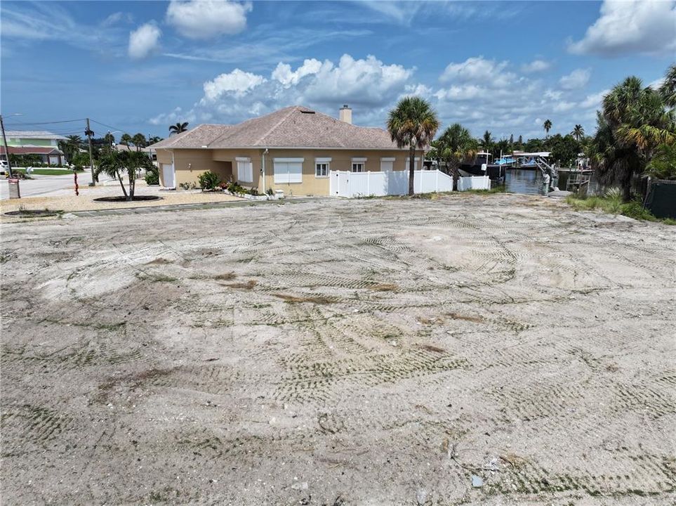 For Sale: $2,599,900 (3 beds, 3 baths, 3052 Square Feet)