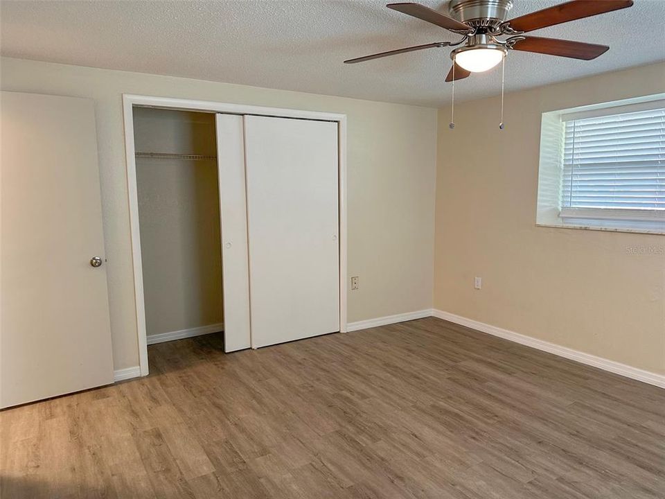 For Sale: $261,800 (2 beds, 2 baths, 1182 Square Feet)