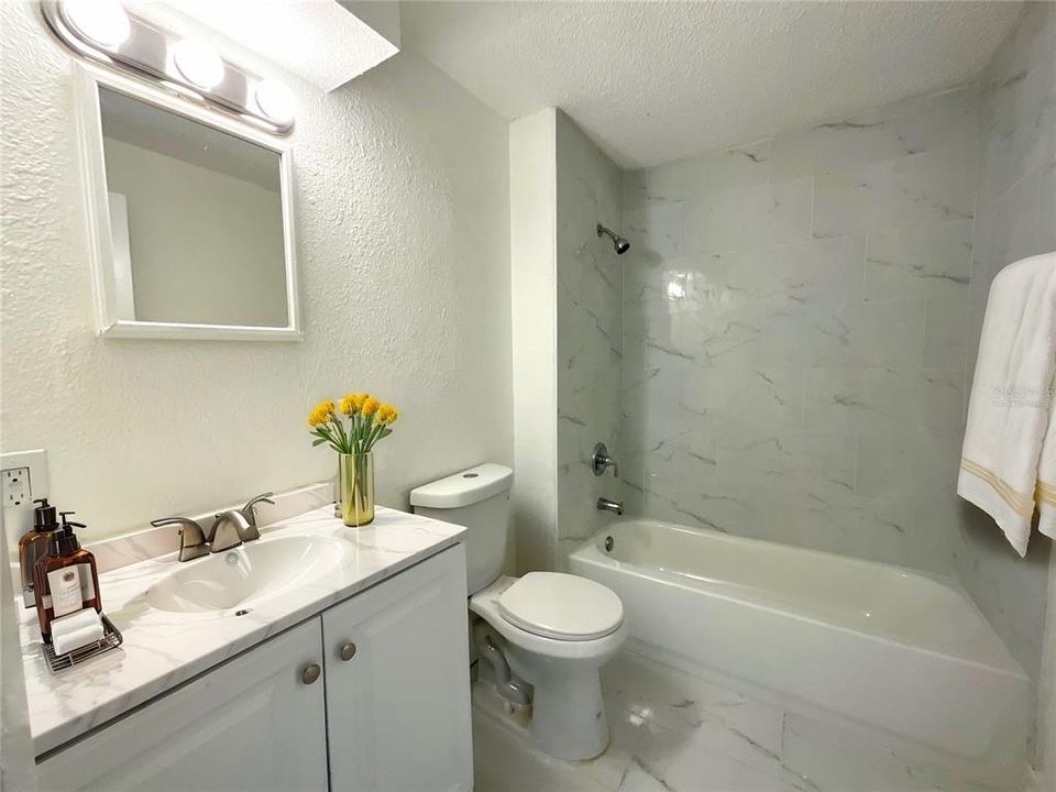 For Sale: $314,000 (3 beds, 1 baths, 1088 Square Feet)