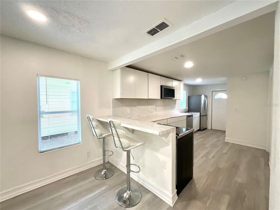 For Sale: $314,000 (3 beds, 1 baths, 1088 Square Feet)