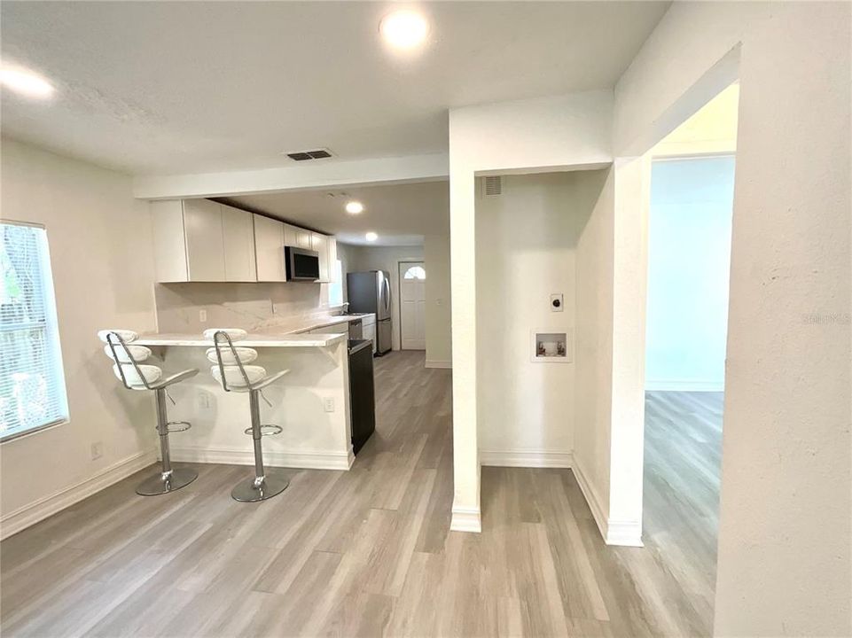 For Sale: $314,000 (3 beds, 1 baths, 1088 Square Feet)