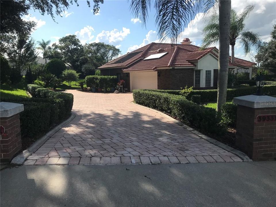 For Sale: $540,000 (3 beds, 2 baths, 2086 Square Feet)