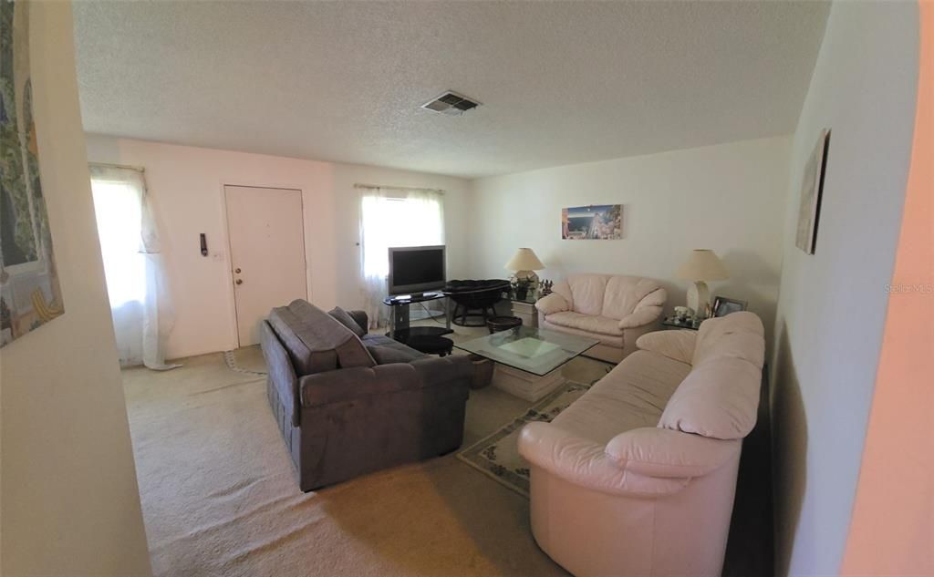 For Sale: $305,000 (2 beds, 2 baths, 1440 Square Feet)