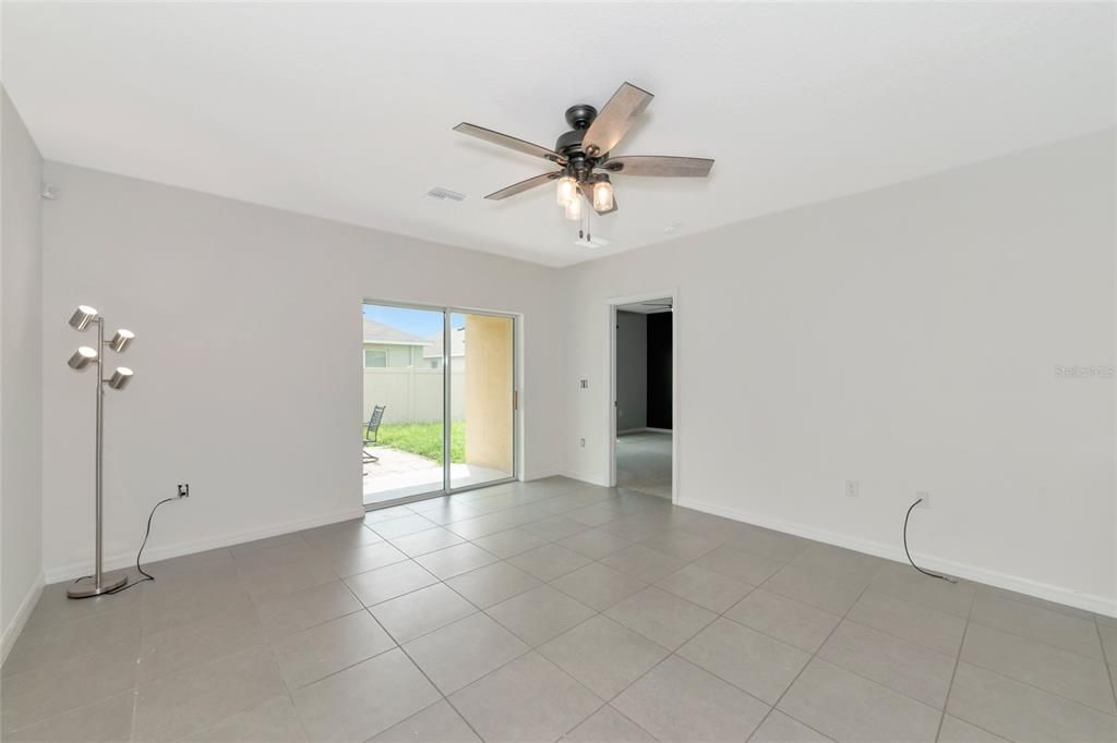 For Sale: $440,000 (3 beds, 2 baths, 1487 Square Feet)