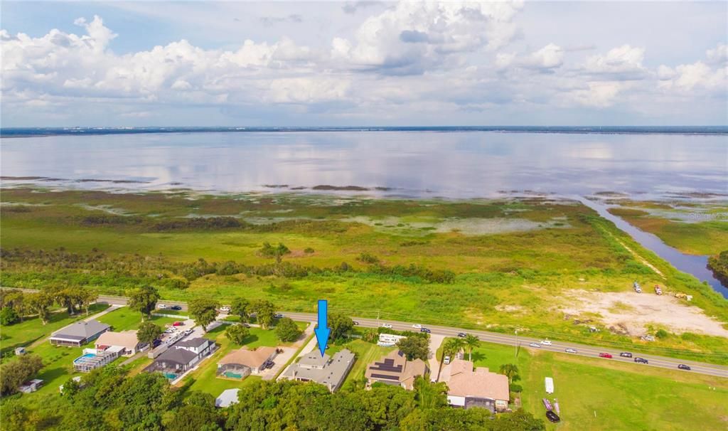 En Venta: $699,900 (4 camas, 4 baños, 3637 Pies cuadrados)