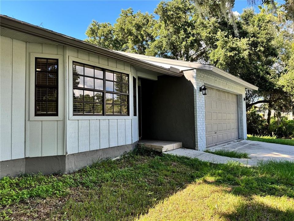 For Sale: $449,000 (3 beds, 2 baths, 1440 Square Feet)