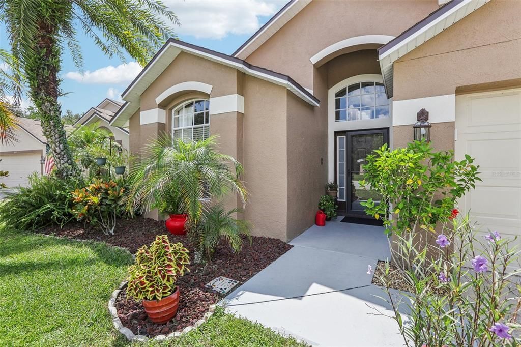 For Sale: $399,900 (3 beds, 2 baths, 1642 Square Feet)