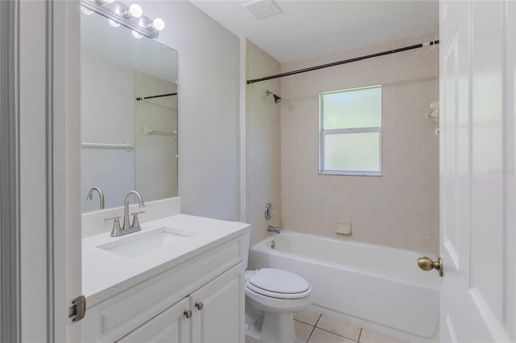 For Sale: $319,900 (3 beds, 2 baths, 1764 Square Feet)