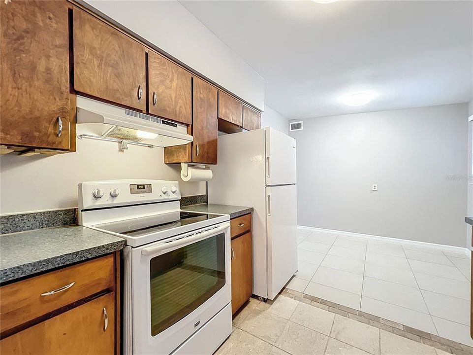 For Sale: $289,900 (3 beds, 1 baths, 969 Square Feet)