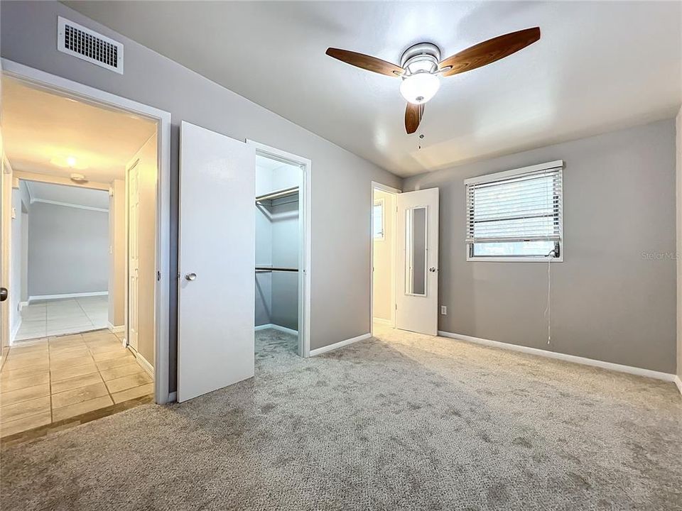 For Sale: $289,900 (3 beds, 1 baths, 969 Square Feet)