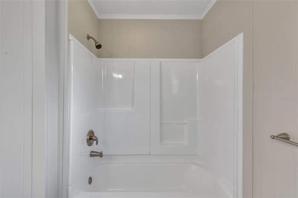 For Sale: $265,000 (2 beds, 2 baths, 1232 Square Feet)