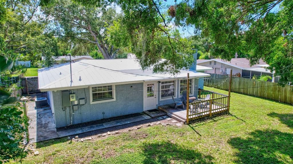 For Sale: $480,000 (3 beds, 2 baths, 1377 Square Feet)