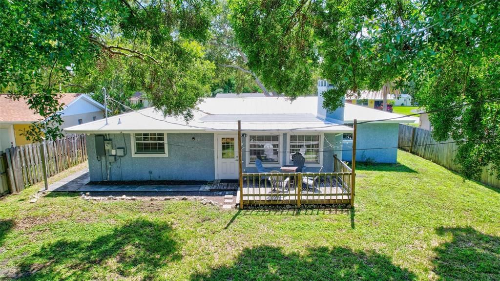 For Sale: $480,000 (3 beds, 2 baths, 1377 Square Feet)