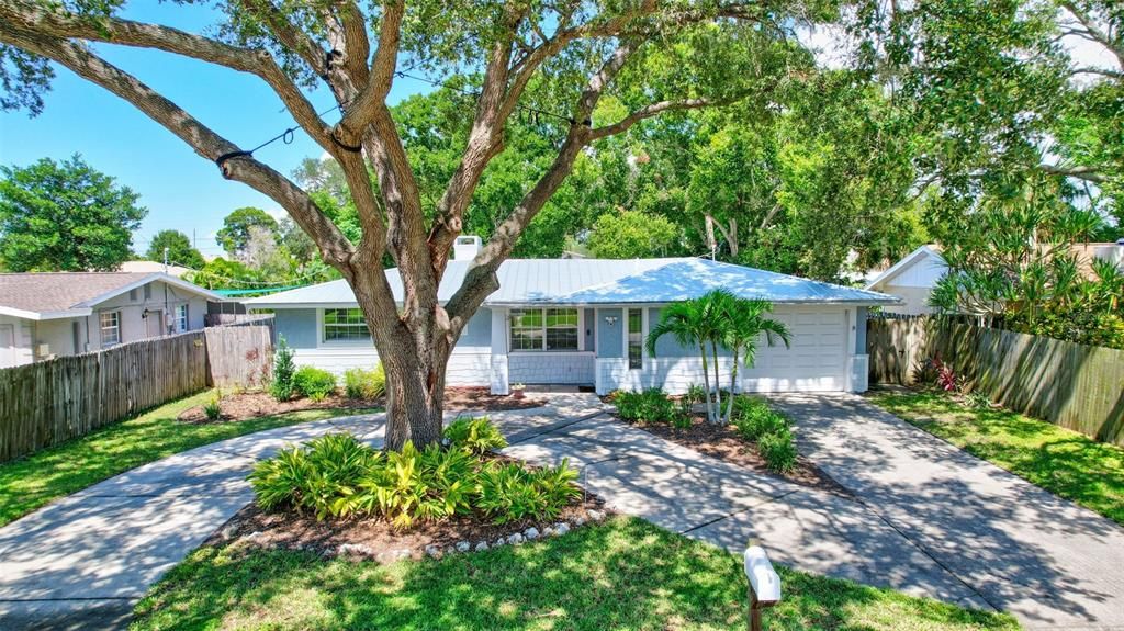 For Sale: $480,000 (3 beds, 2 baths, 1377 Square Feet)