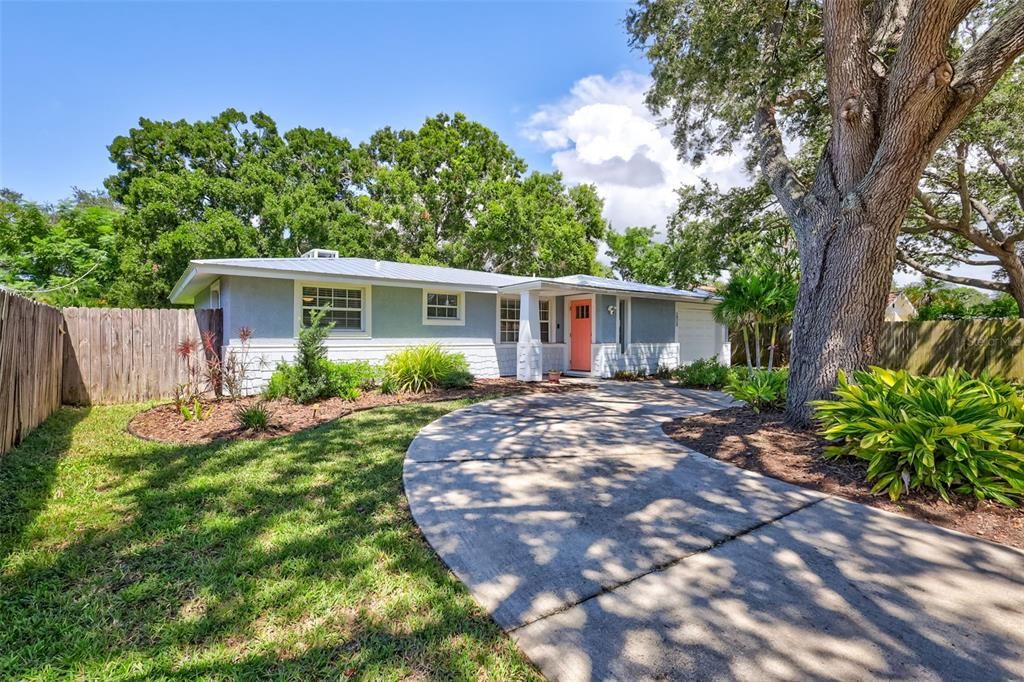 For Sale: $480,000 (3 beds, 2 baths, 1377 Square Feet)