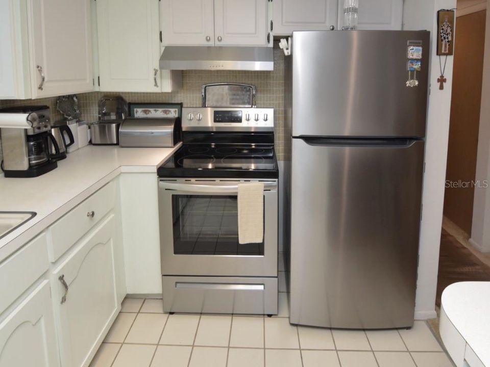 For Sale: $339,000 (2 beds, 2 baths, 1393 Square Feet)