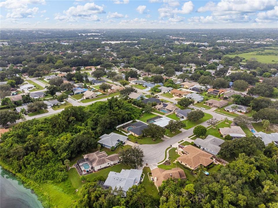 Aerial of the cul-de-sac and surrounding properties.