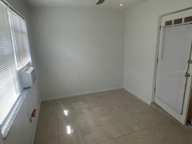 For Rent: $2,295 (3 beds, 2 baths, 1517 Square Feet)