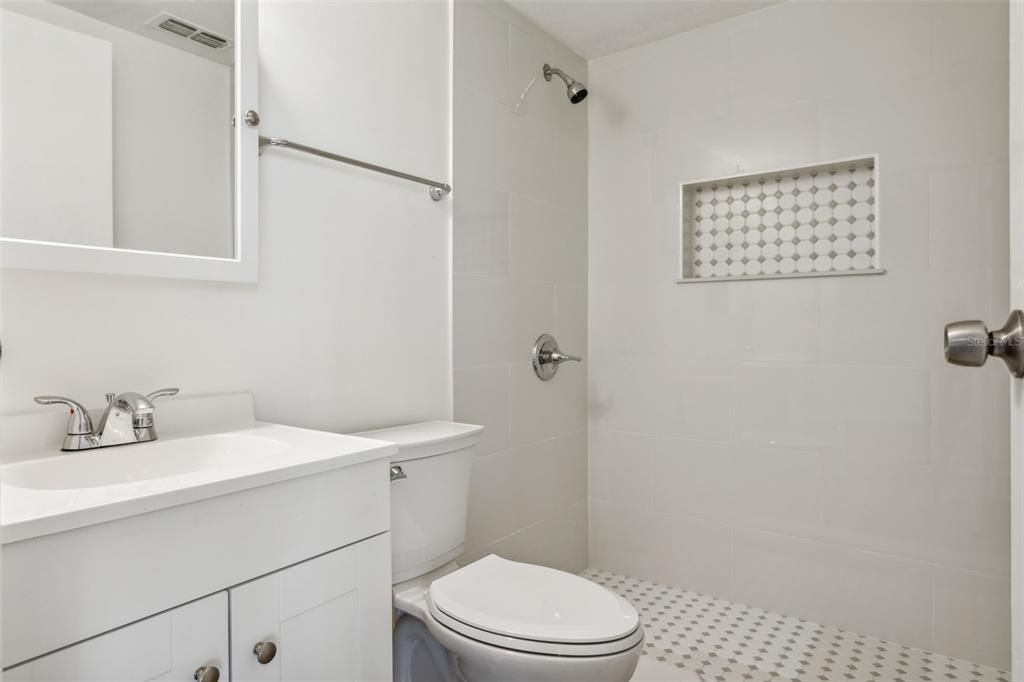 Active With Contract: $364,900 (3 beds, 2 baths, 1682 Square Feet)