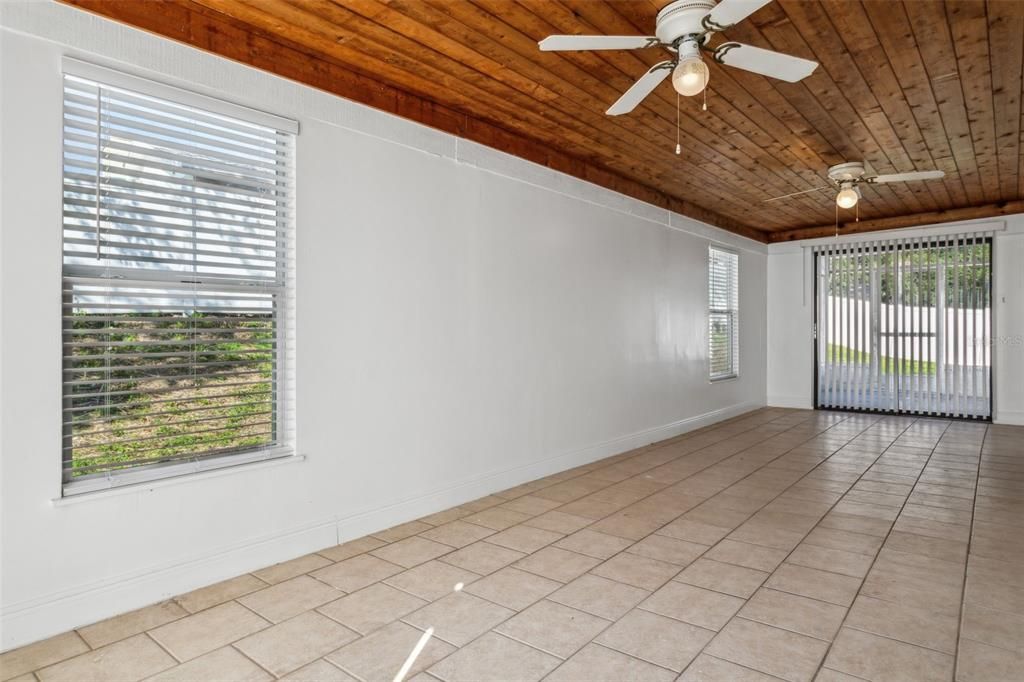 Active With Contract: $364,900 (3 beds, 2 baths, 1682 Square Feet)