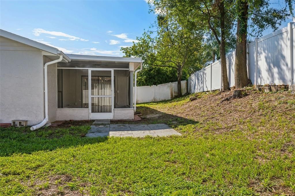 Active With Contract: $364,900 (3 beds, 2 baths, 1682 Square Feet)