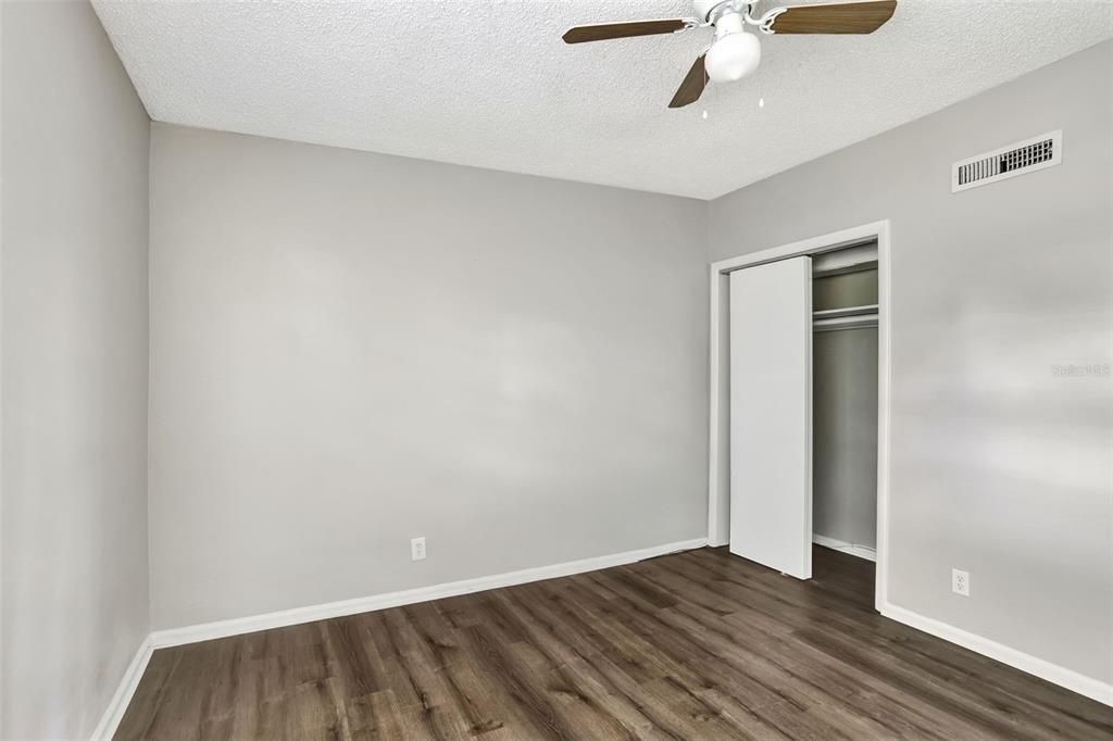 For Sale: $335,000 (3 beds, 1 baths, 1527 Square Feet)