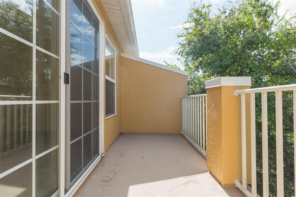 For Sale: $265,000 (2 beds, 2 baths, 1064 Square Feet)