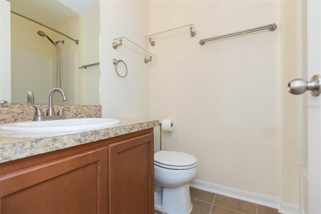 For Sale: $265,000 (2 beds, 2 baths, 1064 Square Feet)