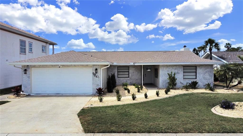 For Sale: $569,000 (3 beds, 2 baths, 1865 Square Feet)