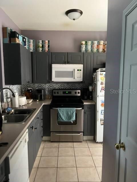 For Rent: $1,850 (1 beds, 1 baths, 830 Square Feet)