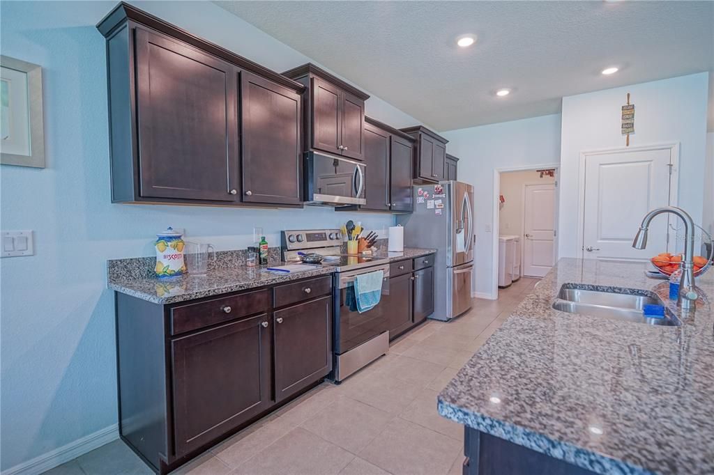 For Sale: $316,499 (2 beds, 2 baths, 1857 Square Feet)