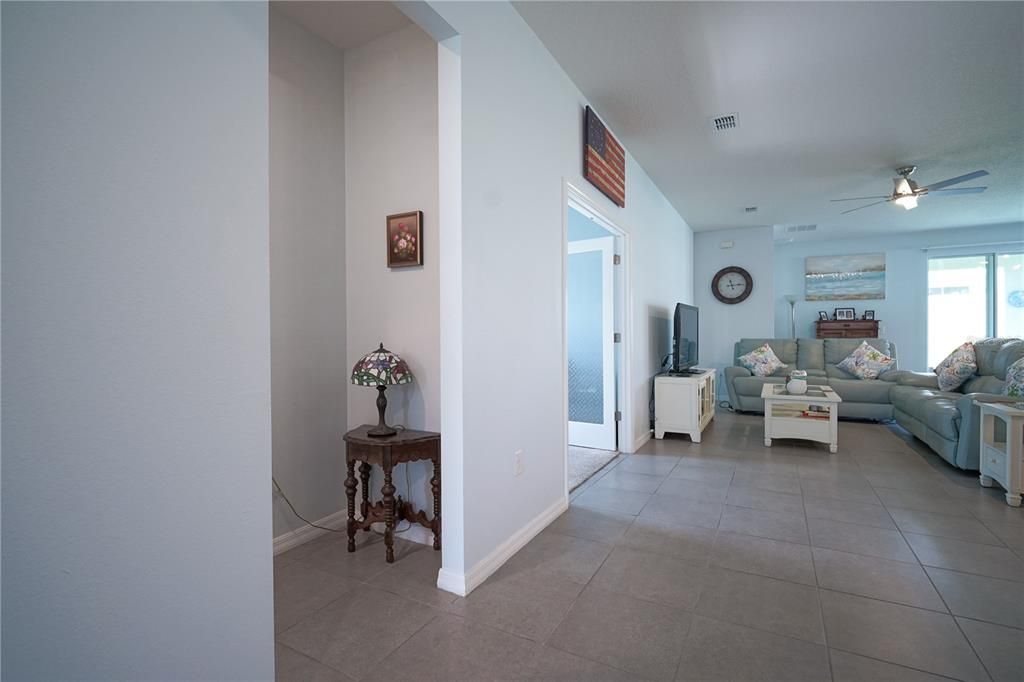 For Sale: $316,499 (2 beds, 2 baths, 1857 Square Feet)