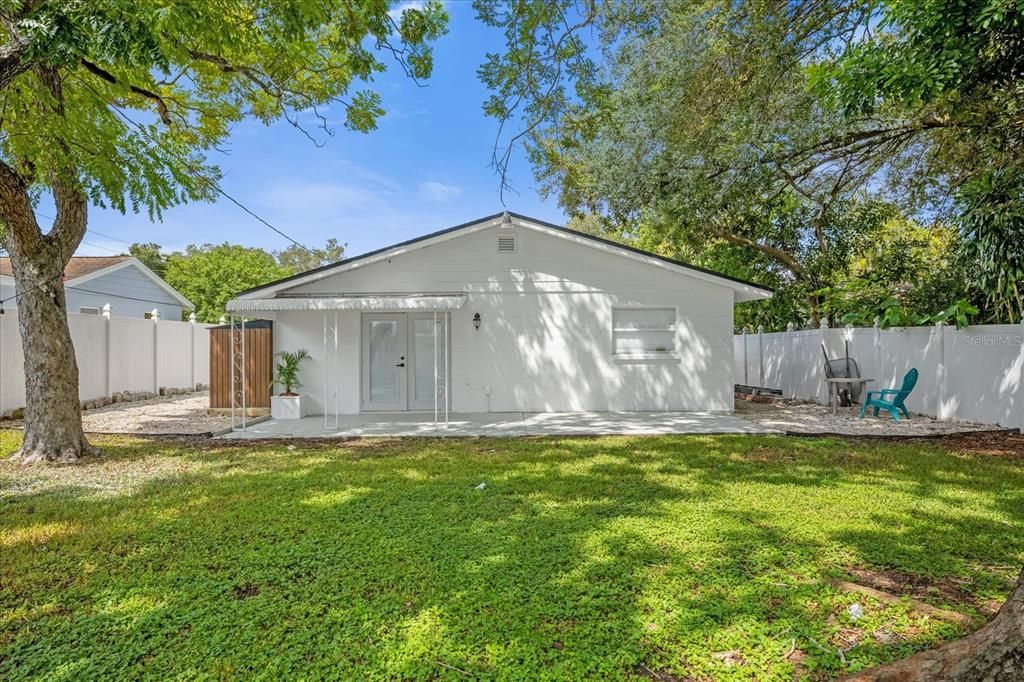 For Sale: $489,000 (3 beds, 3 baths, 1291 Square Feet)