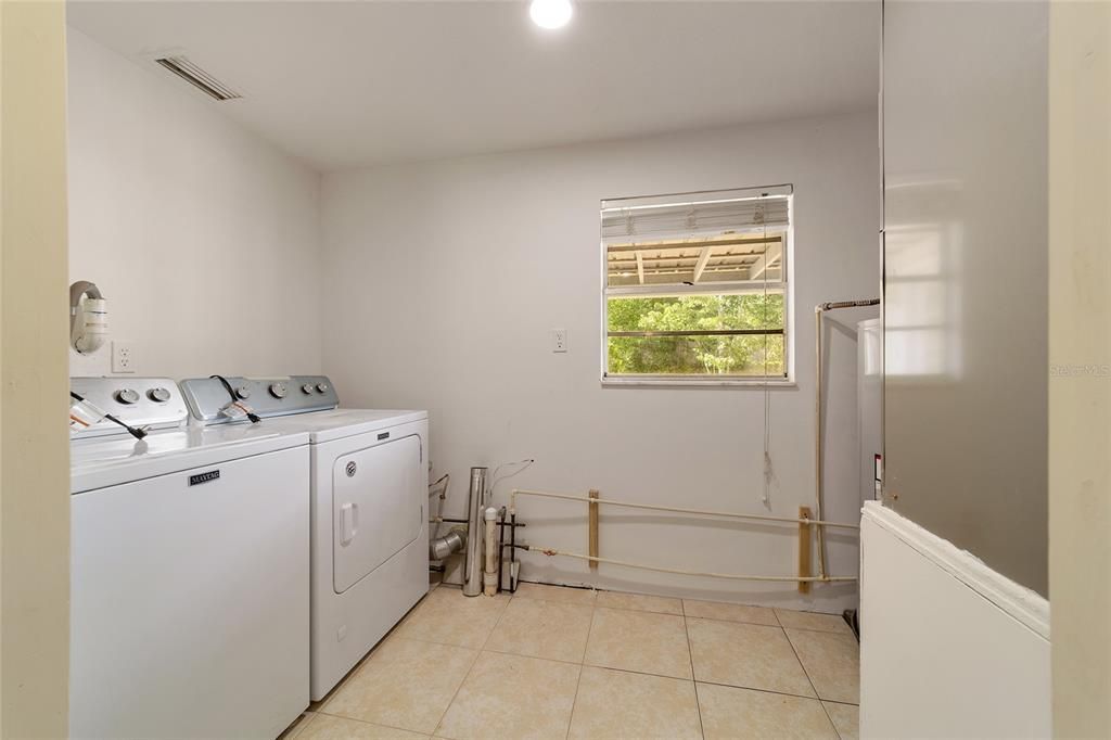 En Venta: $259,999 (3 camas, 2 baños, 1318 Pies cuadrados)