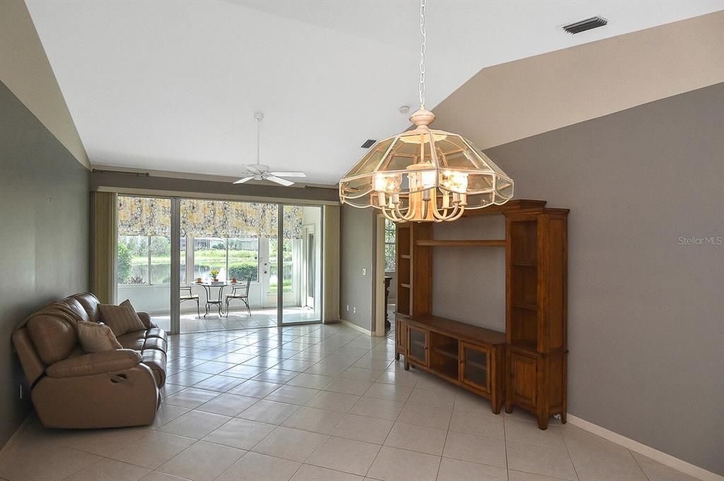 Dining area, living room