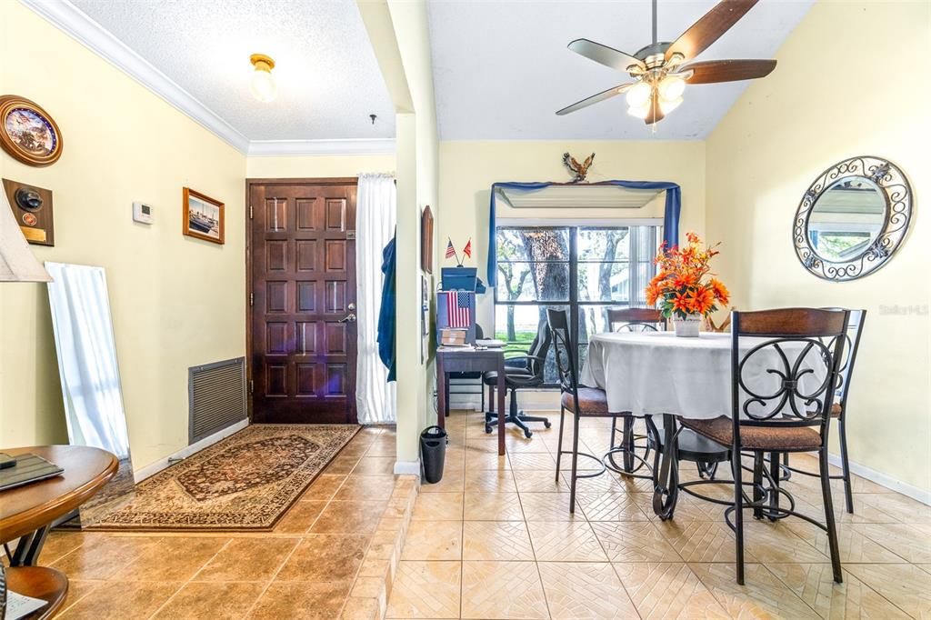 For Sale: $269,900 (2 beds, 2 baths, 1172 Square Feet)